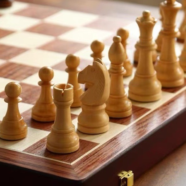 Magnetic Wooden Chess Set Fold - Board Game Queen 评论和价格