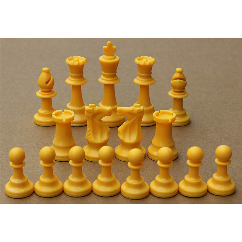 Colorful Plastic Chess Pieces  - Board Game Queen 评论和价格
